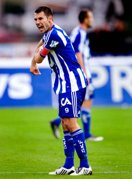 Stefan Selakovic, IFK Göteborg, skriker på linjemannen