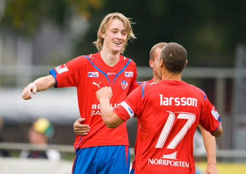 Ramus Jönsson och Henrik Larsson,  jubel