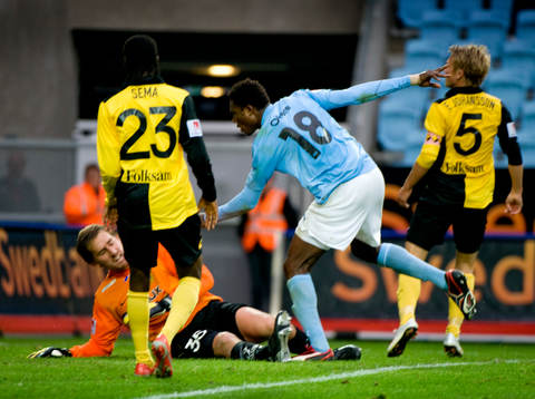 Edward Ofere, Malmö skjuter in 3-1 bakom Kristoffer
