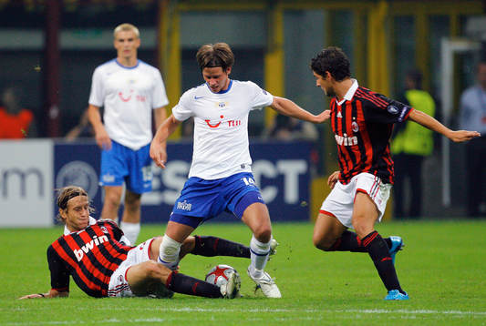 Dusan Djuric, Zürich mot  Massimo Ambrosini och Pato, Milan