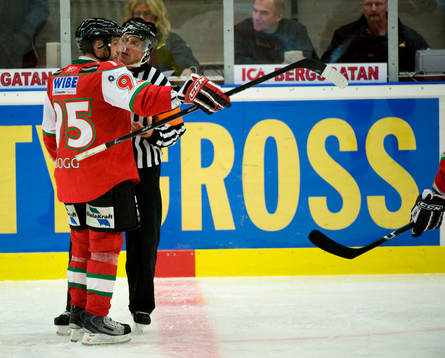 Håkan Bogg, Mora och Thomas Forsström, domare