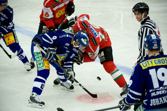 Niklas Johansson, Sundsvall tekar mot Niklas Fogström, Mora