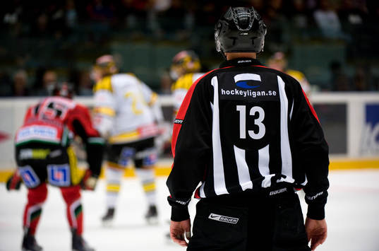 Bläddra bland fler bilder av Ishockey, Elitserien, Modo - Brynäs