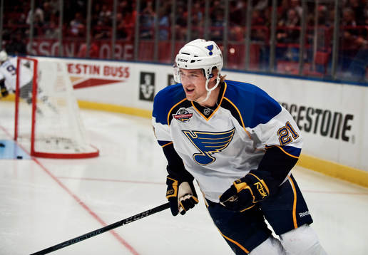 Patrik Berglund, värmer upp