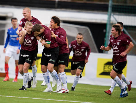 Anders Augustsson, Qviding, gör 2-0. Jubel