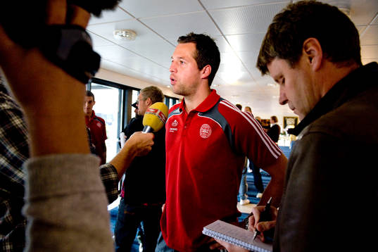 Thomas Sörensen, målvakt blir intervjuvad