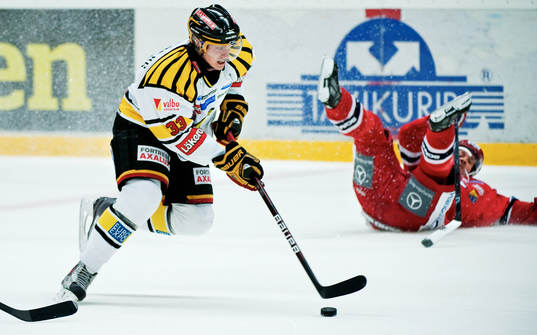 Jakob Silfverberg, Brynäs fick  Stefan Bemström och