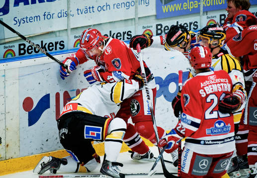 Stefan Gråhns, Södertälje, pucklar på Sebastian