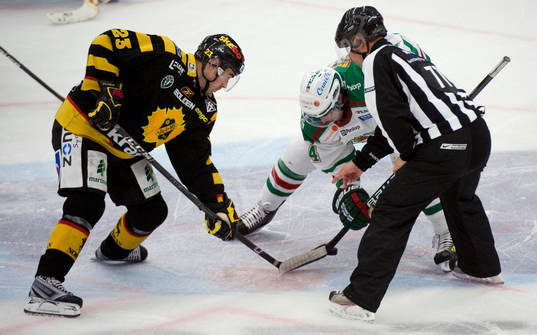 Brad Moran, Skellefteå. Tekning, teka, domare, genre