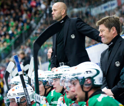 Gunnar Persson, tränare, Rögle, grinar illa