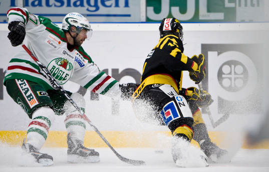 Baptiste Amar, Rögle och Pierre-Edouard Bellemare,