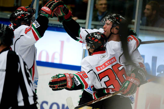 Josh Green, Modo avgör med 4-5 i förlängningen, jubel