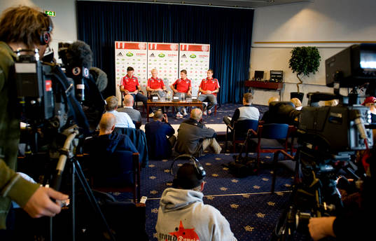 Lars Berent, presschef, Morten Olsen, förbundskapten och