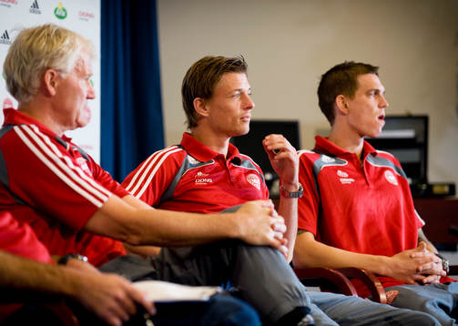 Morten Olsen, förbundskapten Danmark, Jon Dahl Tomasson