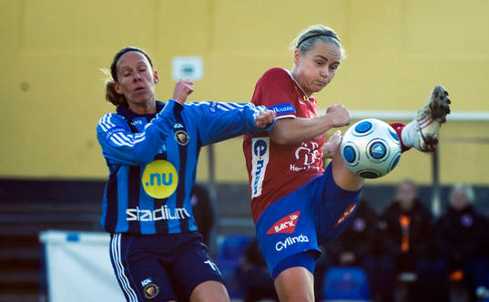 Linda Fagerström, Djurgården och Edda Gardarsdottir,