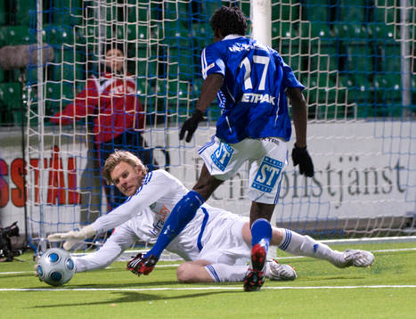 Akombo Ukeyima, Sundsvall försöker på Niklas Westberg,