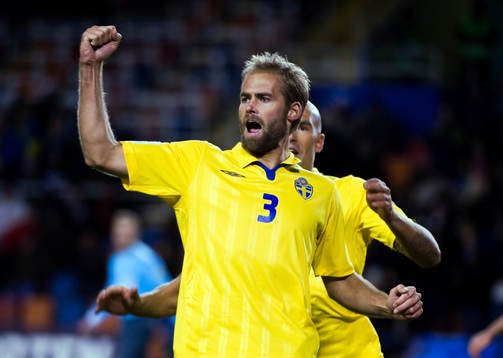 Olof Mellberg, Sverige, jubel
