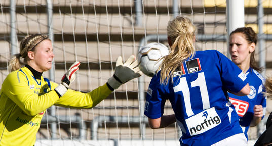 Maria Edman, målvakt, Stattena