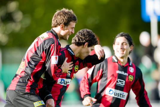 Mauricio Albornoz, Brommapojkarna och Olof Guterstam, jubel