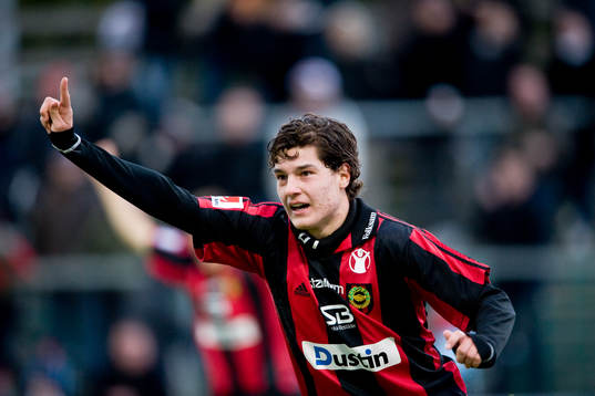 Miiko Albornoz, Brommapojkarna, jubel