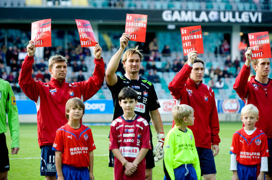 Ge rasismen och våldet rött kort, Marcus Allbäck, Bengt