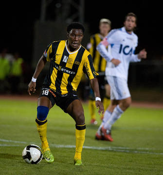 Dominic Chatto, Häcken