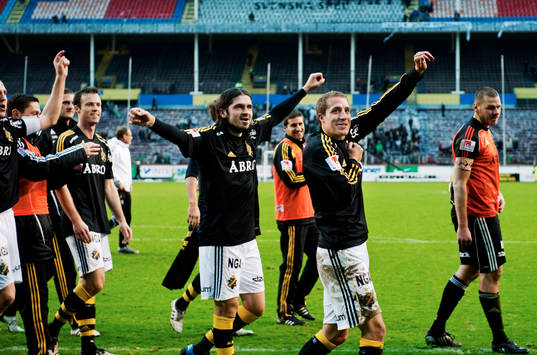 Kenny Pavey, AIK, tackar fansen