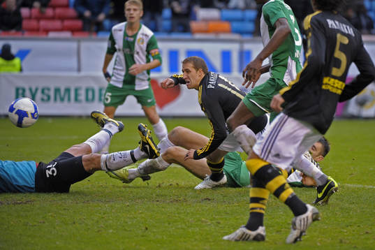 Kenny Pavey, AIK gör 2-1