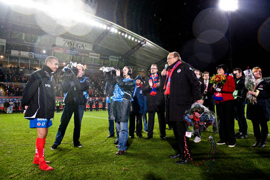 Henrik Larsson och Sten-Inge Fredin, ordförande,