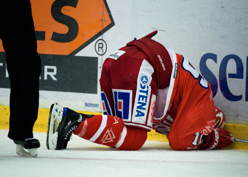 Anton Axelsson, Timrå, skada