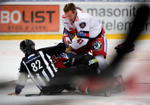 Stefan Gråhns, Södertälje i slagsmål med Mats
