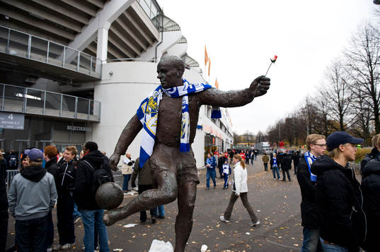 Utanför Gamla Ullevi