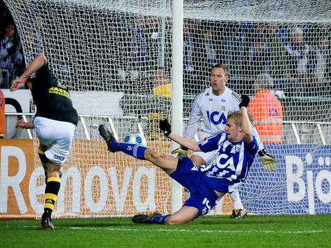 Daniel Tjernström, AIK, gör 1-2. Erik Lund, Kim