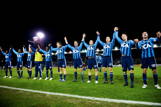 Djurgården-spelarna tackar publiken