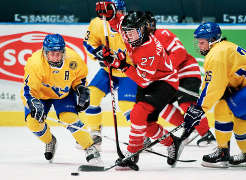 Gina Kingsbury, Kanada, dribblar