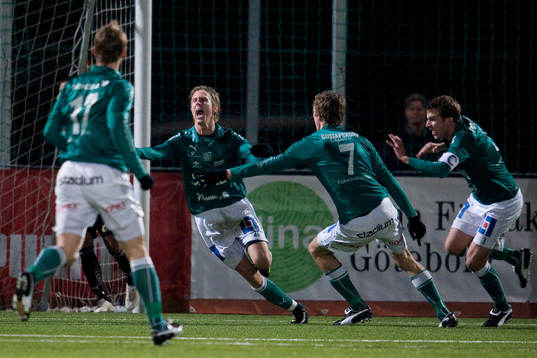 Mattias Pettersson, Brage, gör 1-0. Jubel