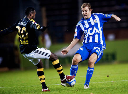 Dulee Johnson, AIK, stoppar Niclas Alexandersson, IFK