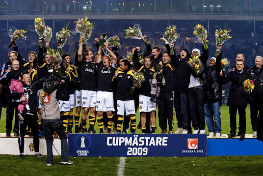 AIK vann Svenska cupen. Lagbild, seger, jubel