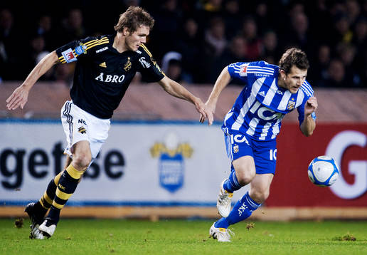 Jos Hooiveld, AIK, jagar Tobias Hysén, IFK Göteborg