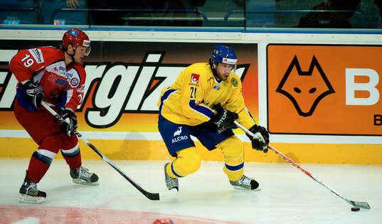 Peter Forsberg, Sverige och Anton Kuryanov, Ryssland