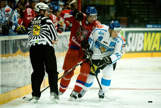 Janne Niskala, Finland mot Petr Kumstat, Tjeckien