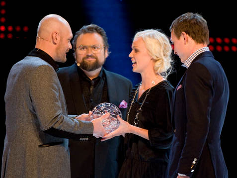 Klas Ingesson delade ut pris till Årets mittfältare