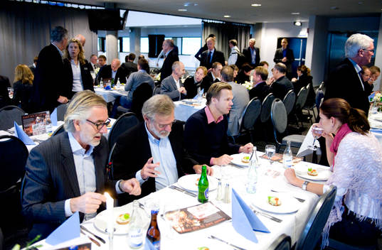Fotboll, Fotbollsforum på Swedbank Stadion. Gästerna