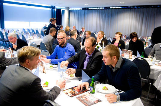 Fotboll, Fotbollsforum på Swedbank Stadion. Gästerna