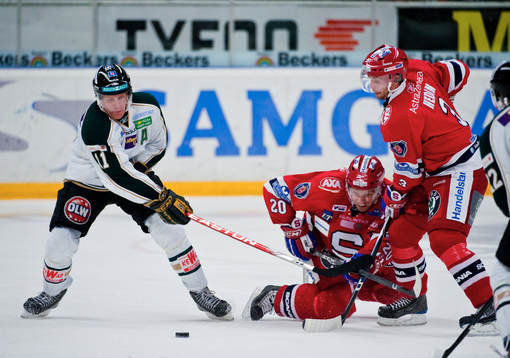 Jesper Mattsson, Färjestad, och Petri Pakaslahti, Pierre