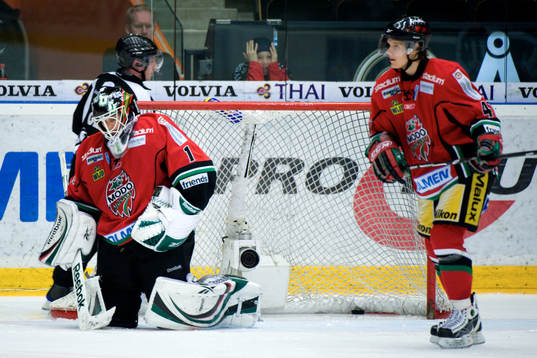 Niklas Svedberg, Målvakt Modo depp med Alexander Bonsaksen