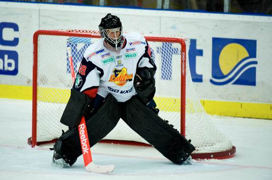 Oscar Ahlsenfelt, Målvakt