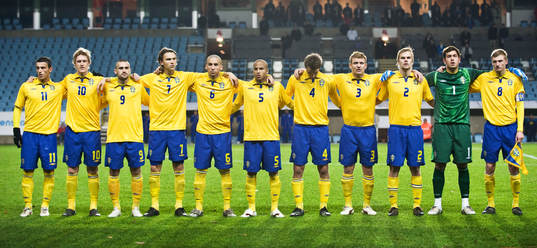 Lagbild, startelva. Fr v: Erton Fejzullahu, Rasmus Elm,