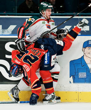 Patrick Cehlin, Djurgården, är nära att trycka en