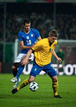 Viktor Elm, Sverige med Candreva, Italien i ryggen